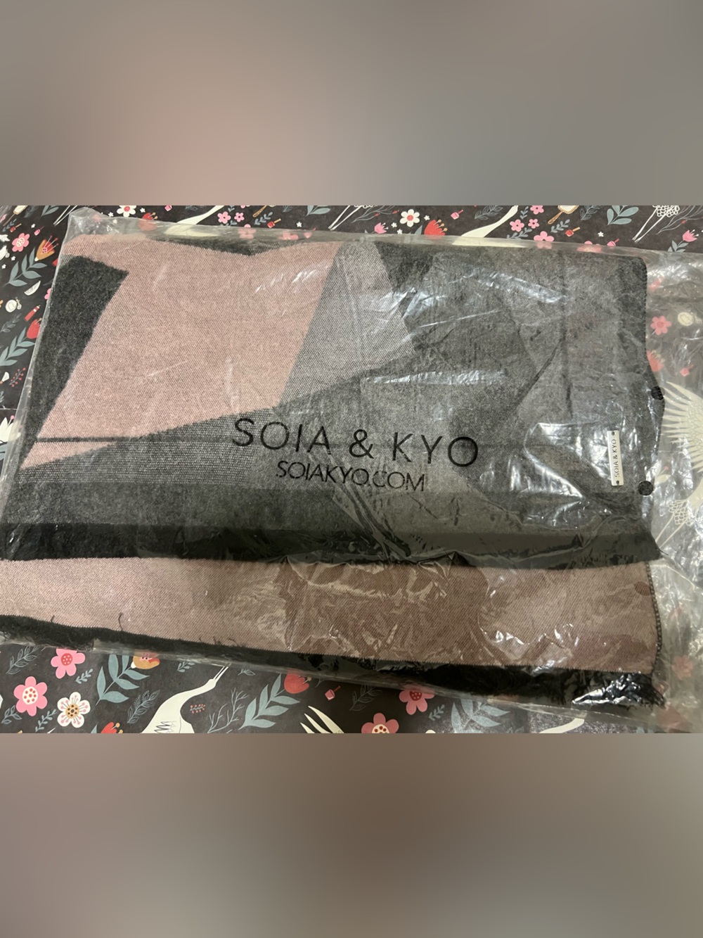 Soia & Kyo Black and Mauve Colorblock Scarf